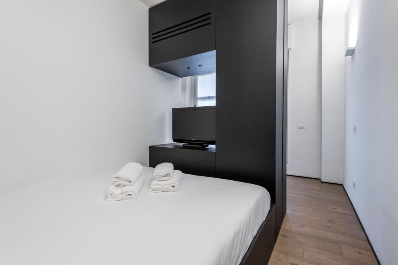 Easylife - Elegante Monolocale In Corso Magenta Apartment Milan Luaran gambar