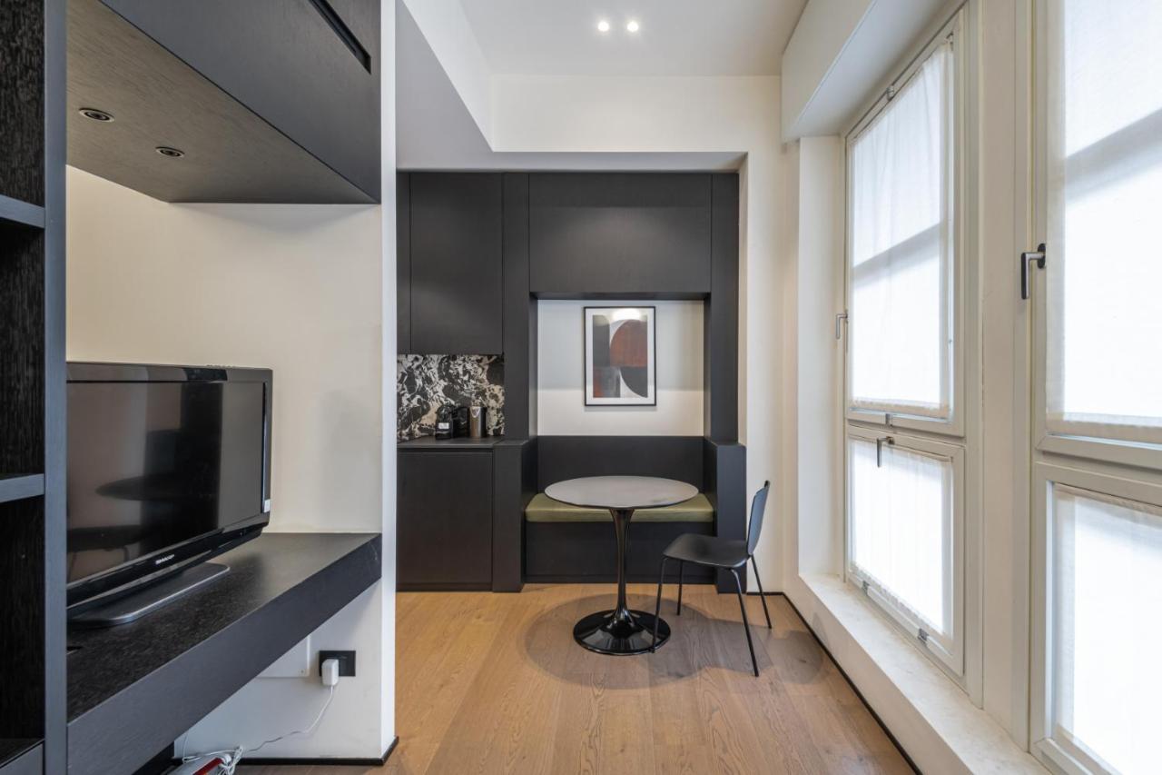 Easylife - Elegante Monolocale In Corso Magenta Apartment Milan Luaran gambar