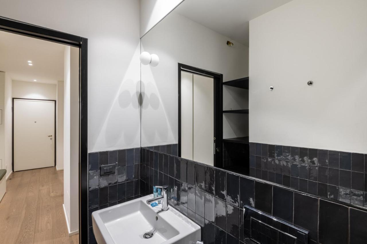 Easylife - Elegante Monolocale In Corso Magenta Apartment Milan Luaran gambar