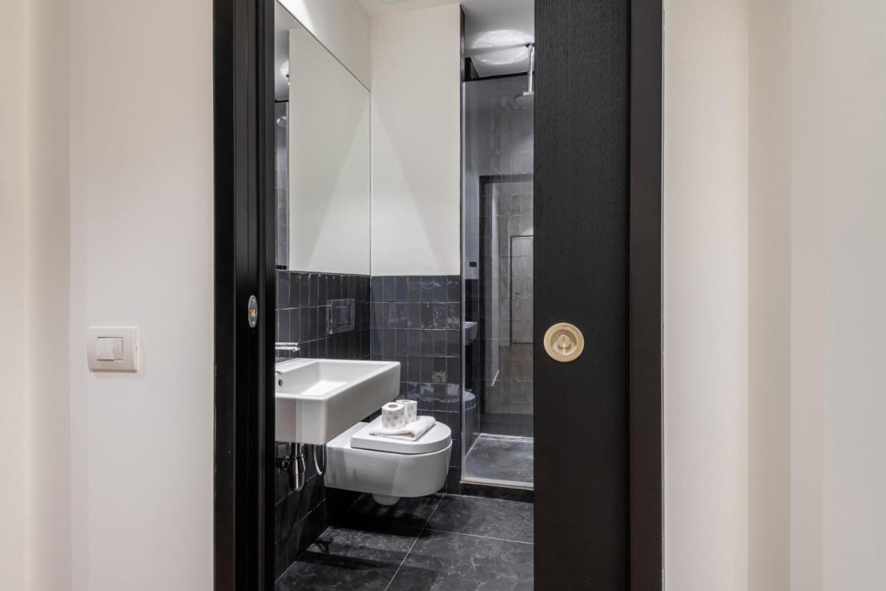 Easylife - Elegante Monolocale In Corso Magenta Apartment Milan Luaran gambar